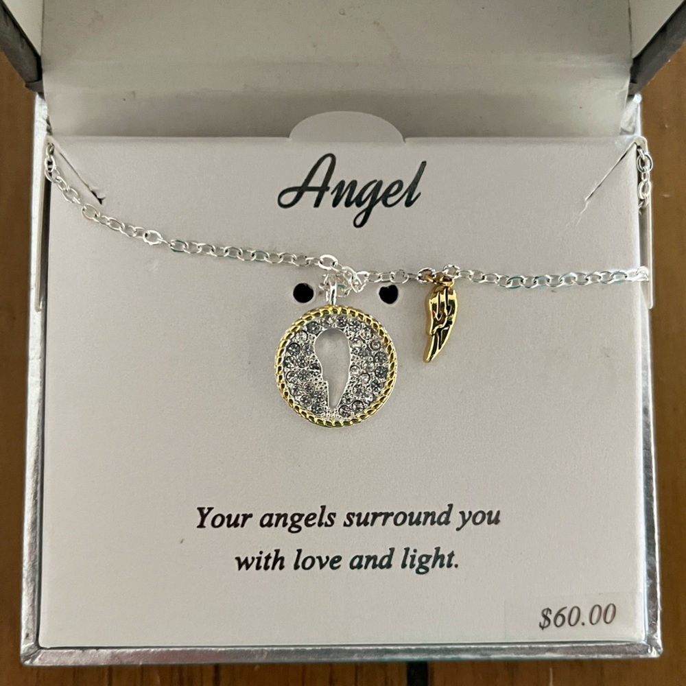 NWT Angel necklace Silver Expressions by LA Rocks